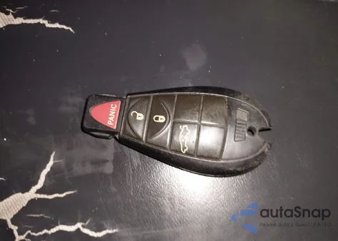 2010 Chrysler 300 Touring/Signature Series/Executive Series из США, поврежденный, VIN 2C3CA5CV0AH324890